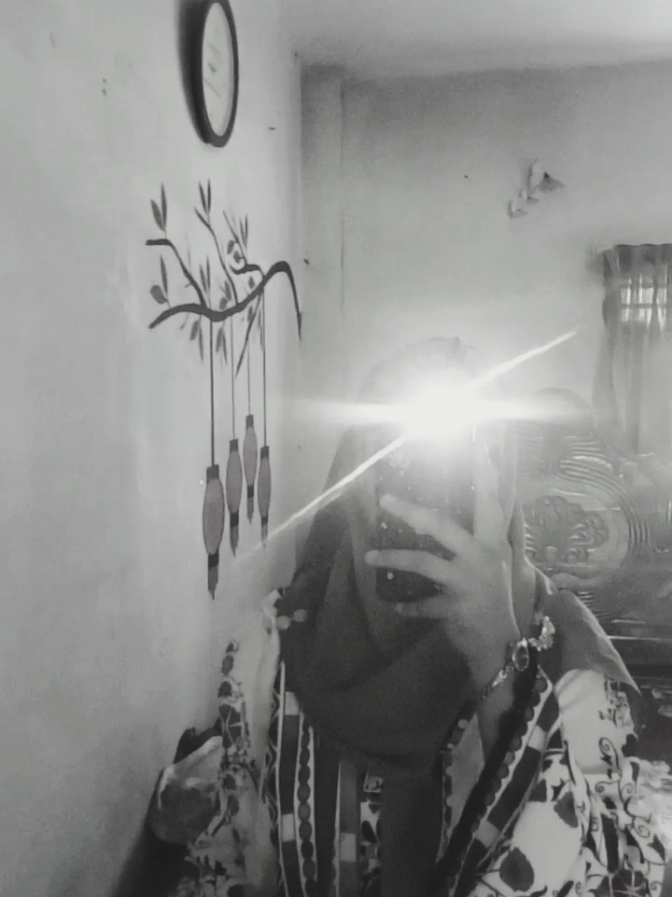 @♡₊˚ 𝐄𝐋𝐀𝐑𝐀 🦢🌙・₊✧
