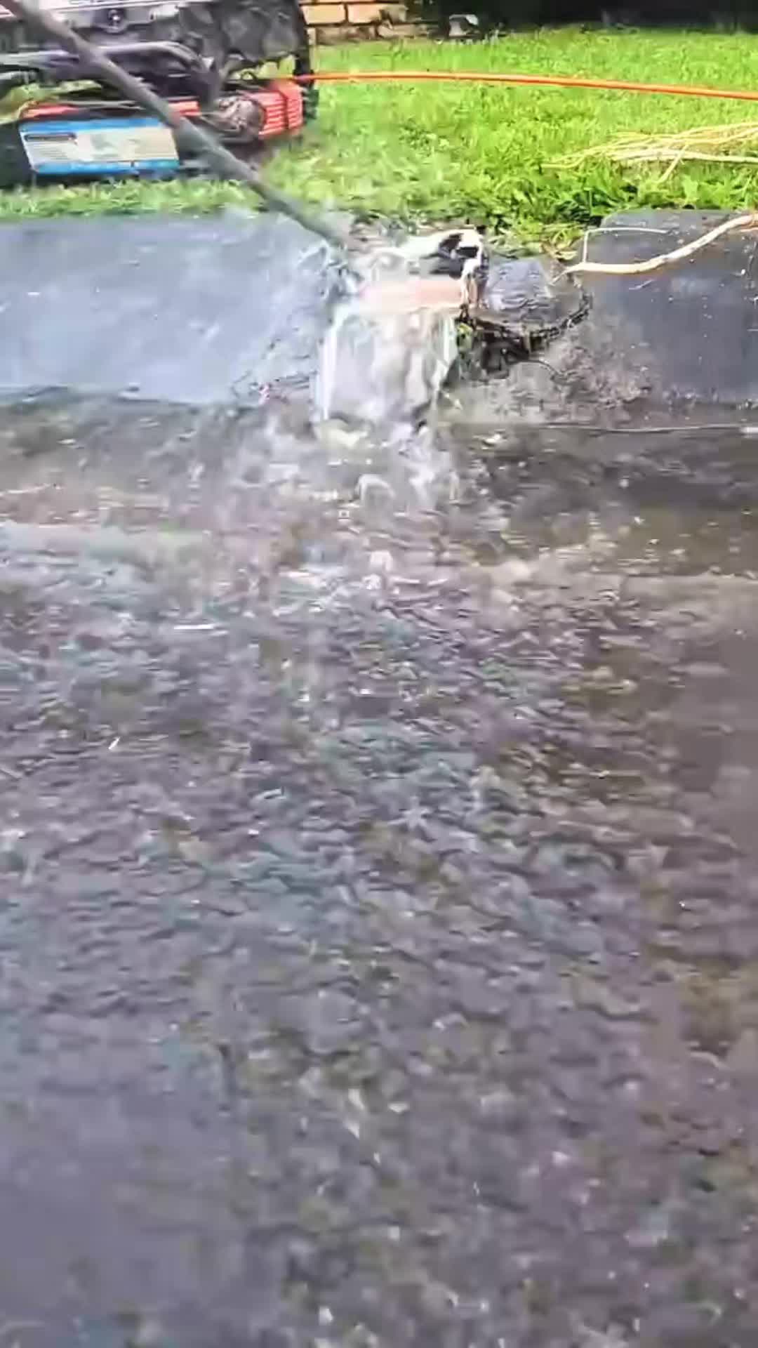 @Satisfying Drains