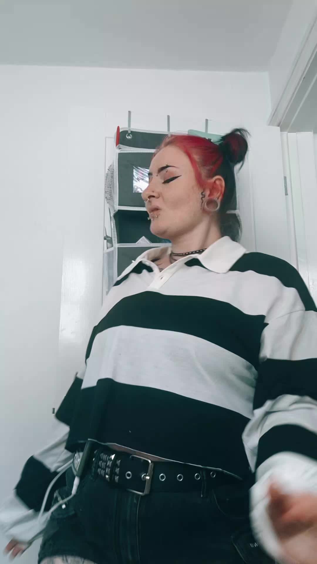 @ErinJayne