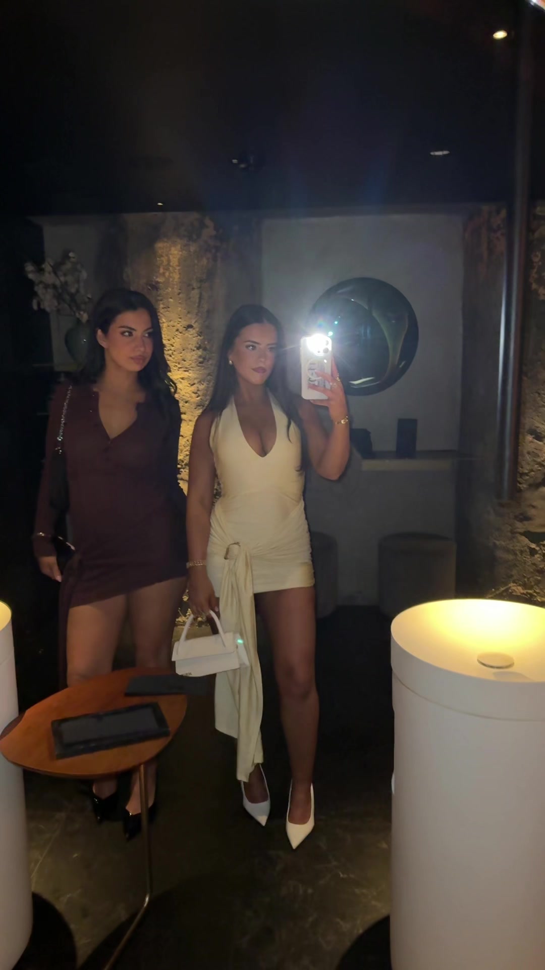 @JEMMA MOSCHINI