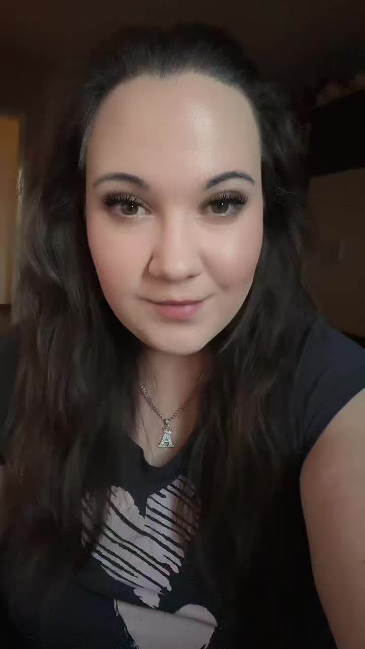 @Anii_🤗❤️