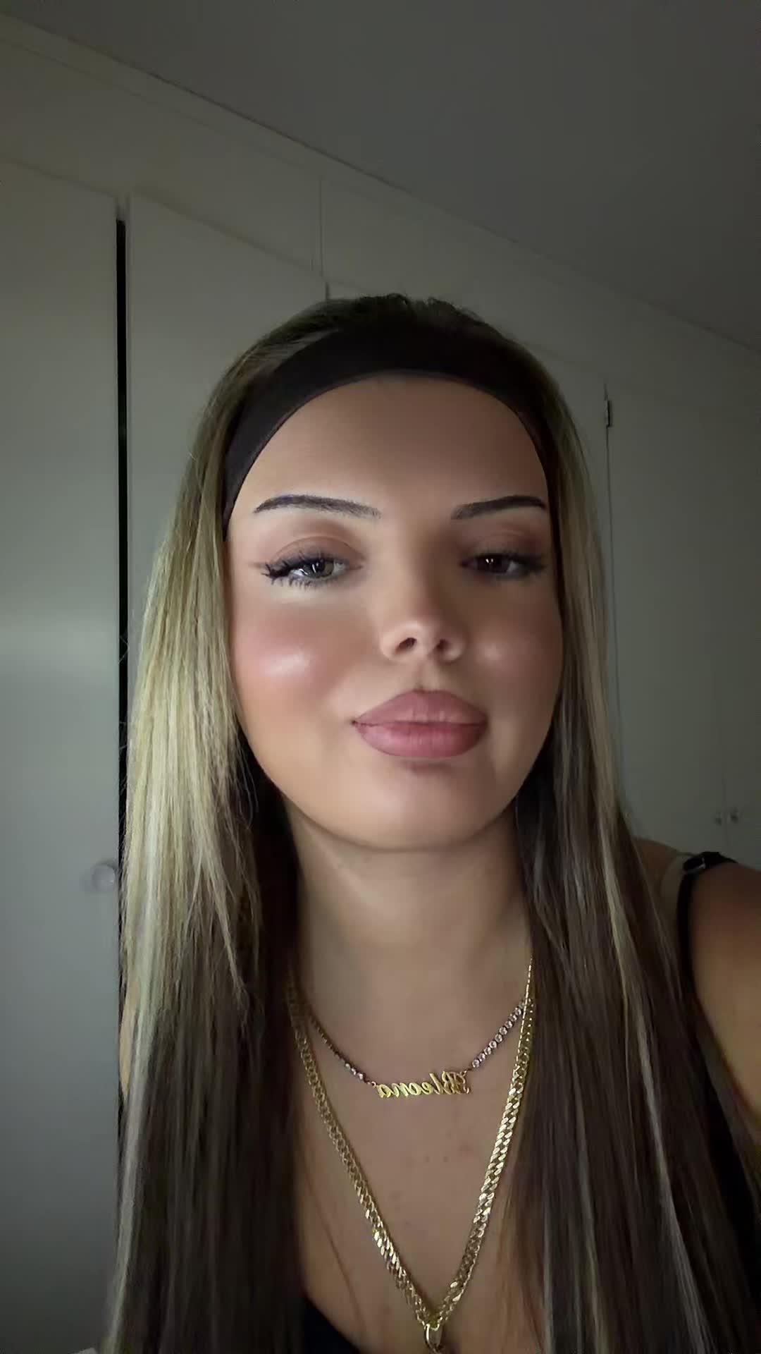 @bleonaaa