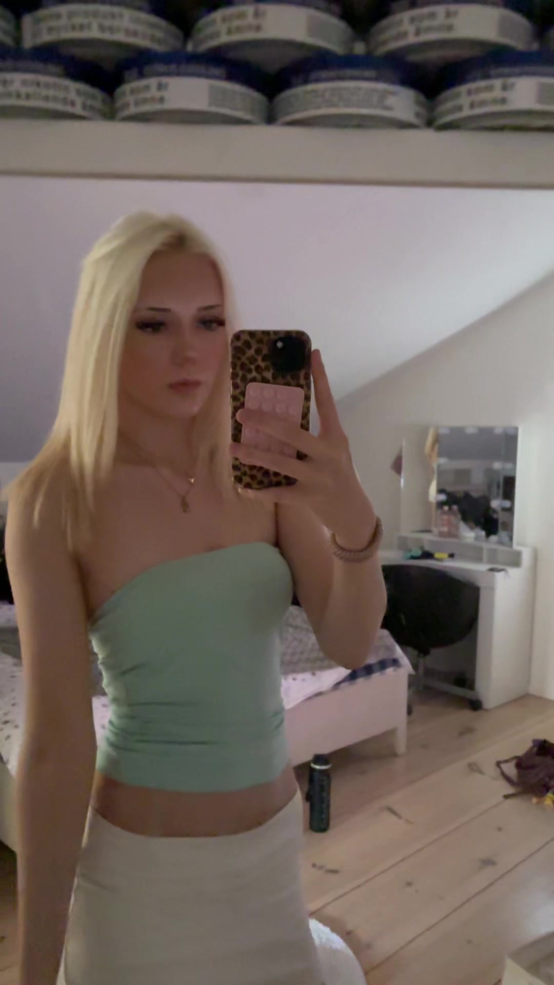 @Mollyyyy🐦🔥🐦🔥