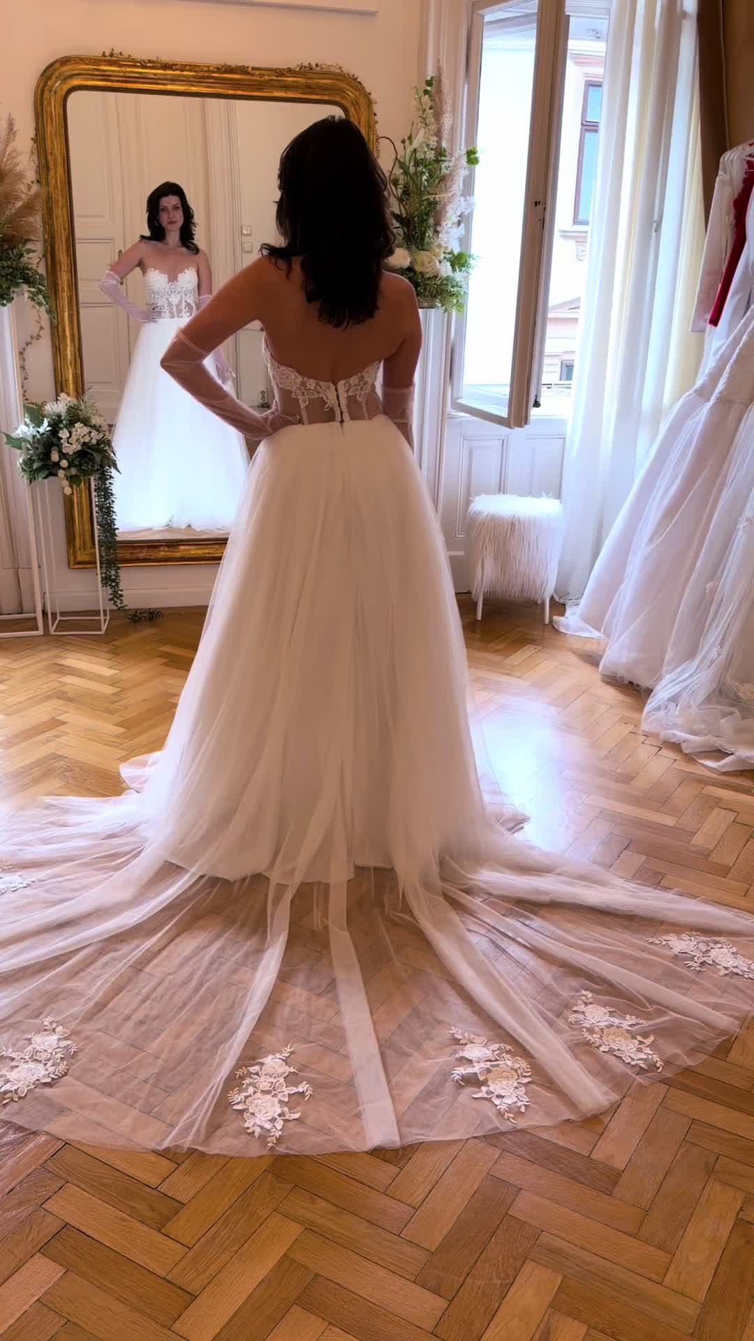 @Leya Couture