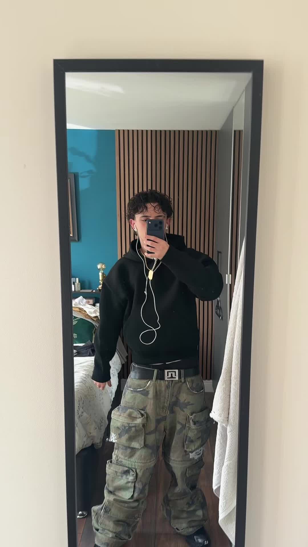 @Oli.