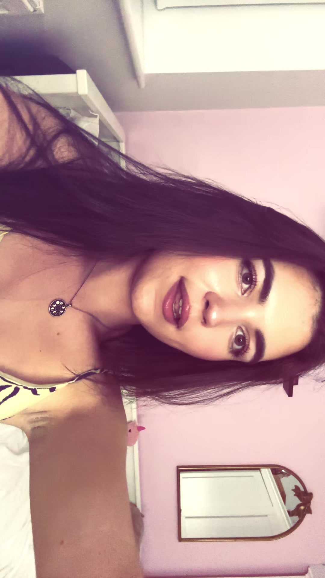@Evelyn๐