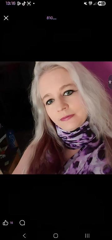 @💜ᑎEOᑎ-ᗯᕼITE 🇨🇭💚♒💚