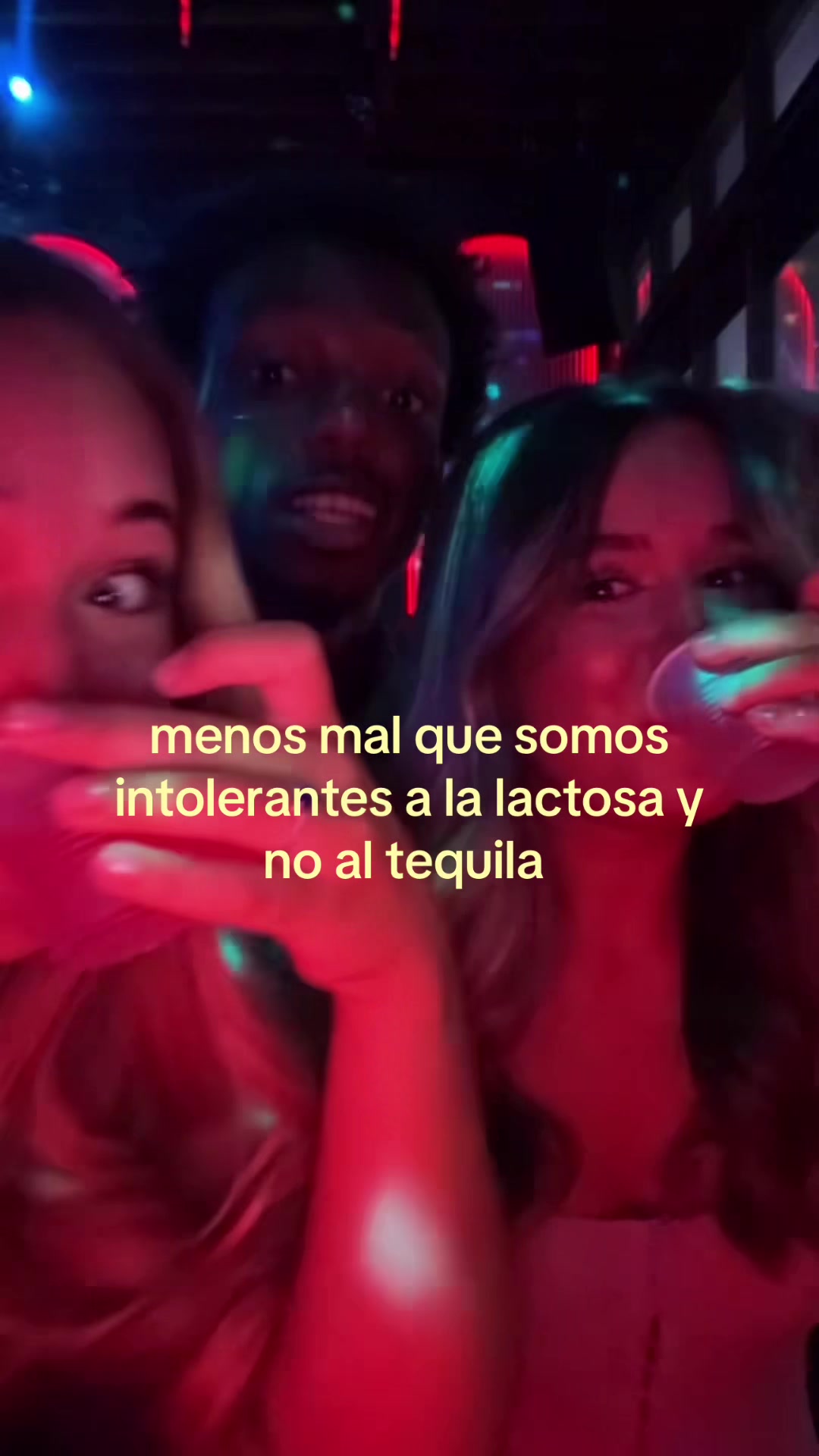 @elen ⋆ ˚❀˖° ⋆