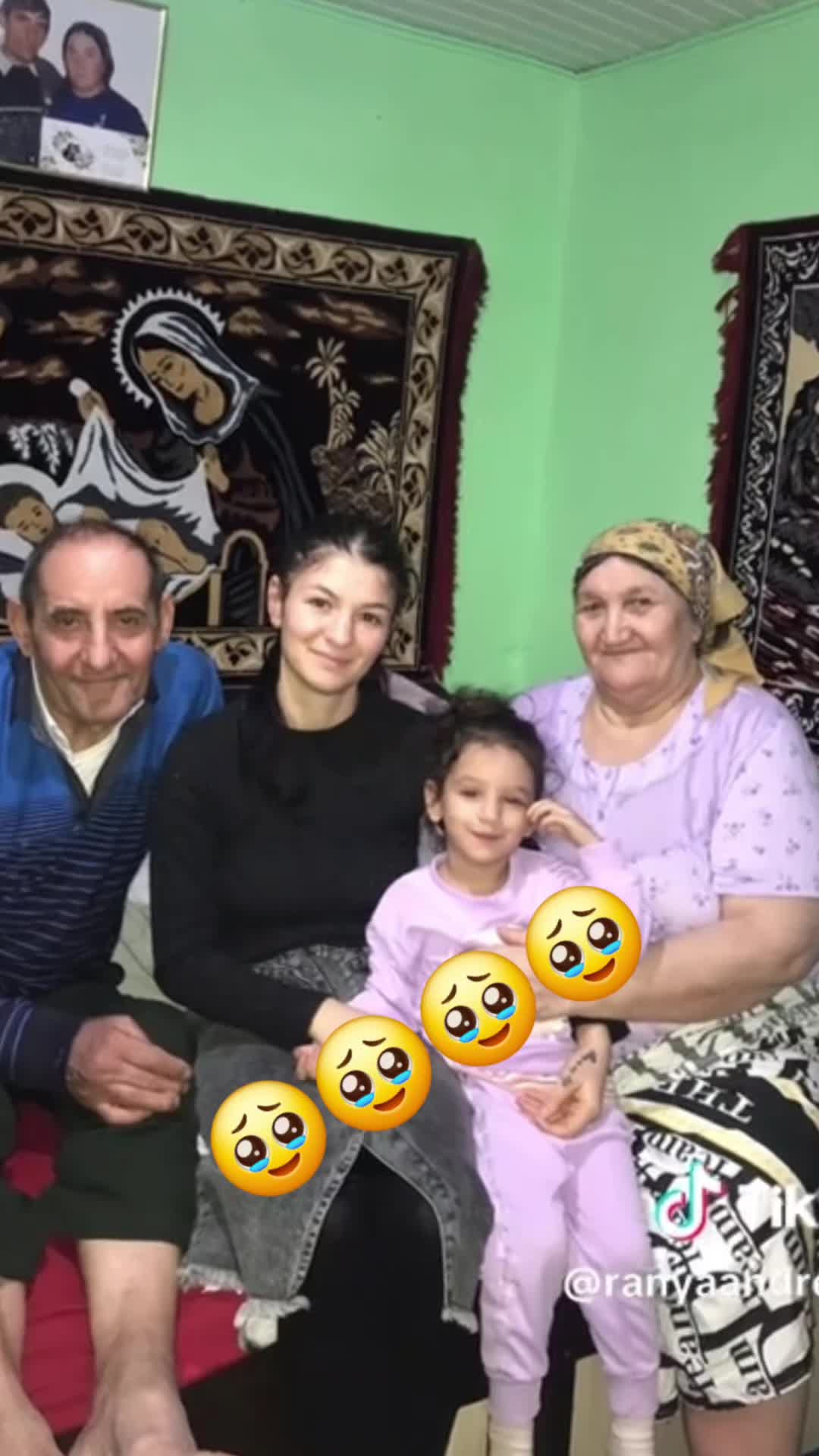 @PIZDORCEA DE LA MADRID🇪🇦🇪🇦