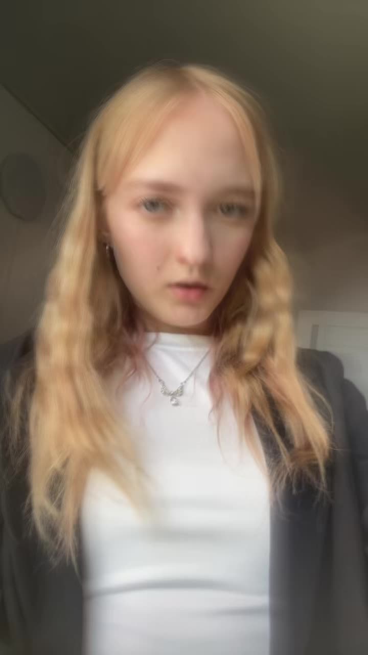 @v✱