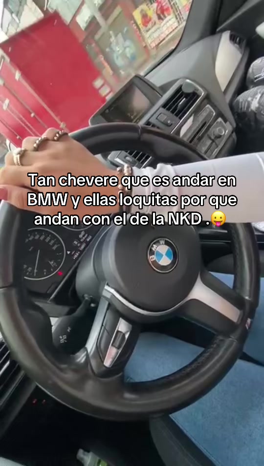 @NicoollM