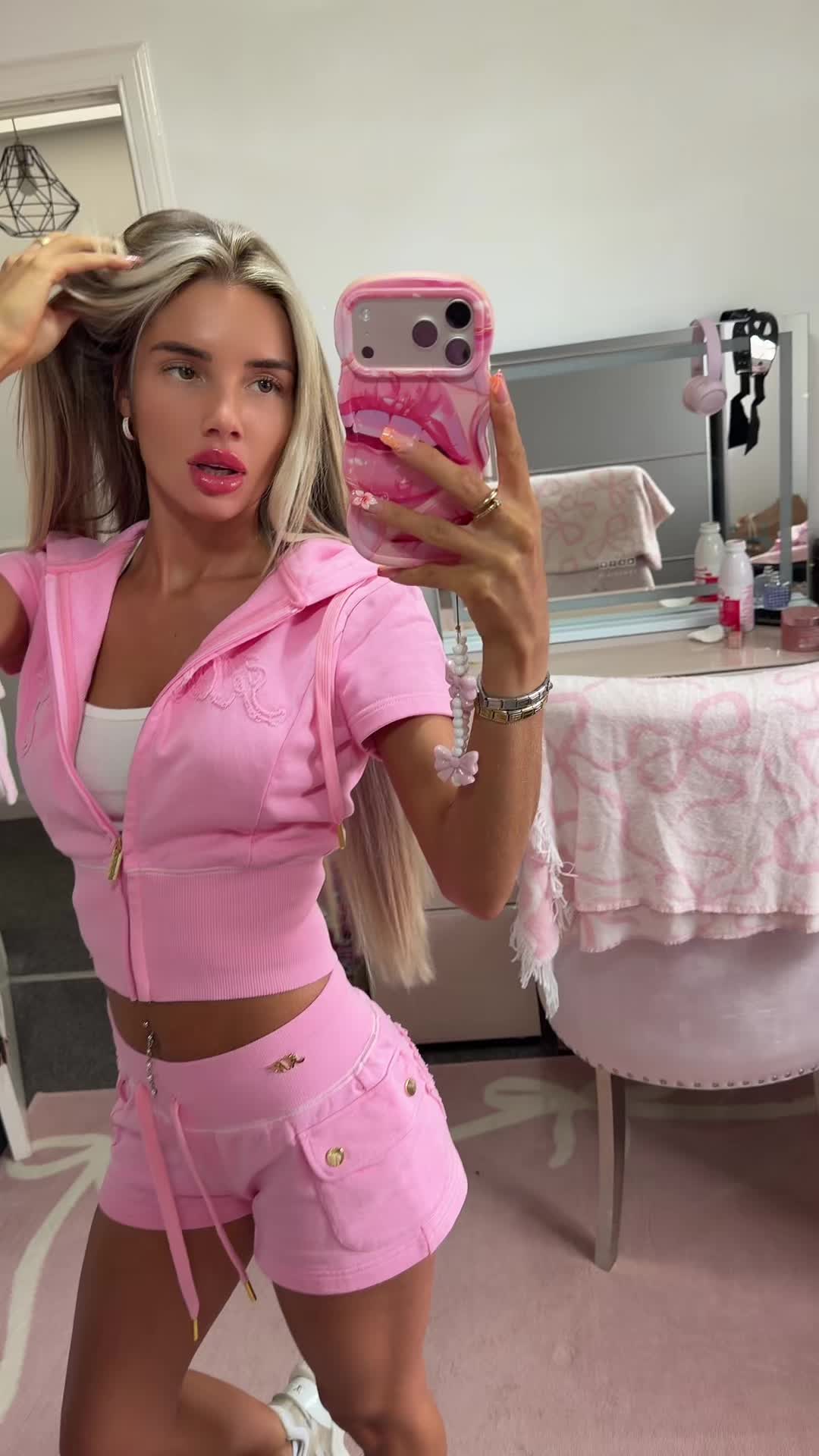 @Littlelouxxx