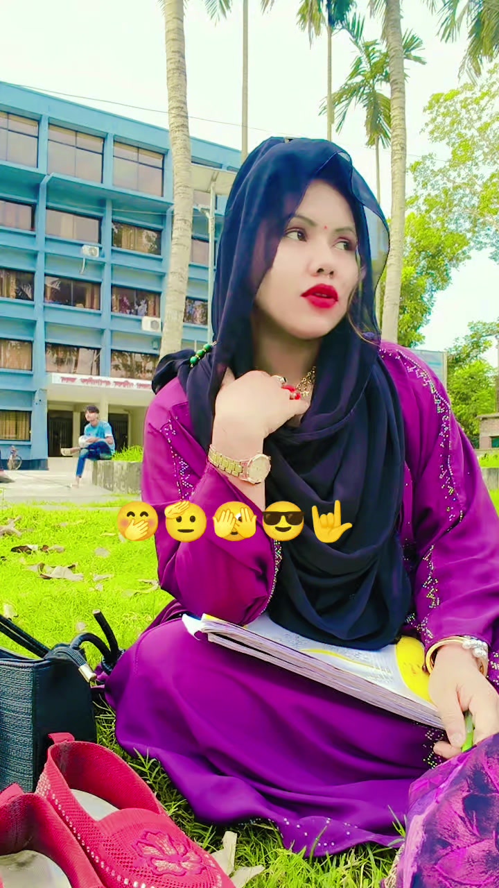@Lady Biker..Farzana.🥰🫣