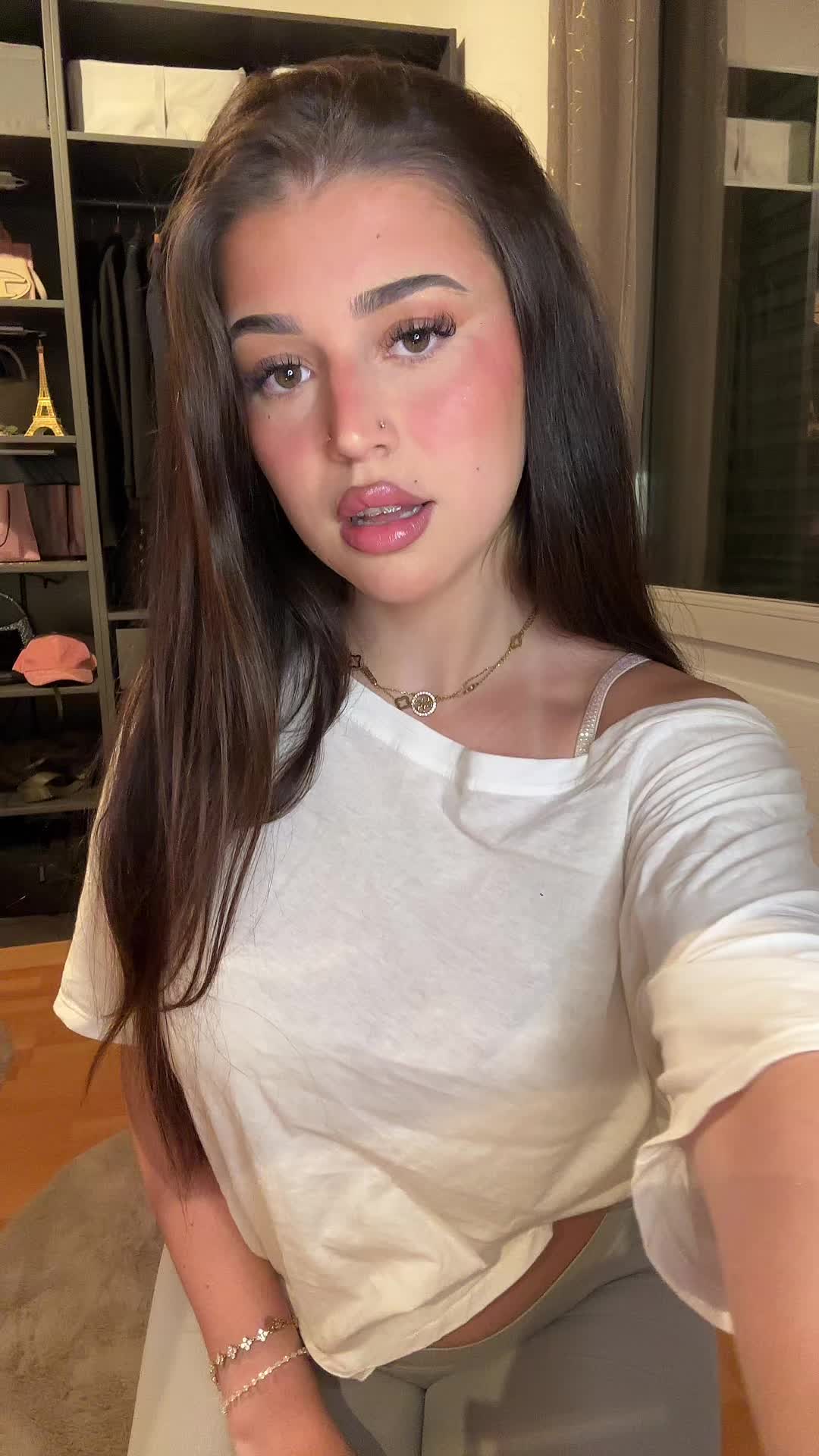 @LUVLAURI 🦋
