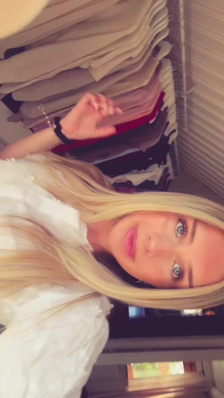 @😉
