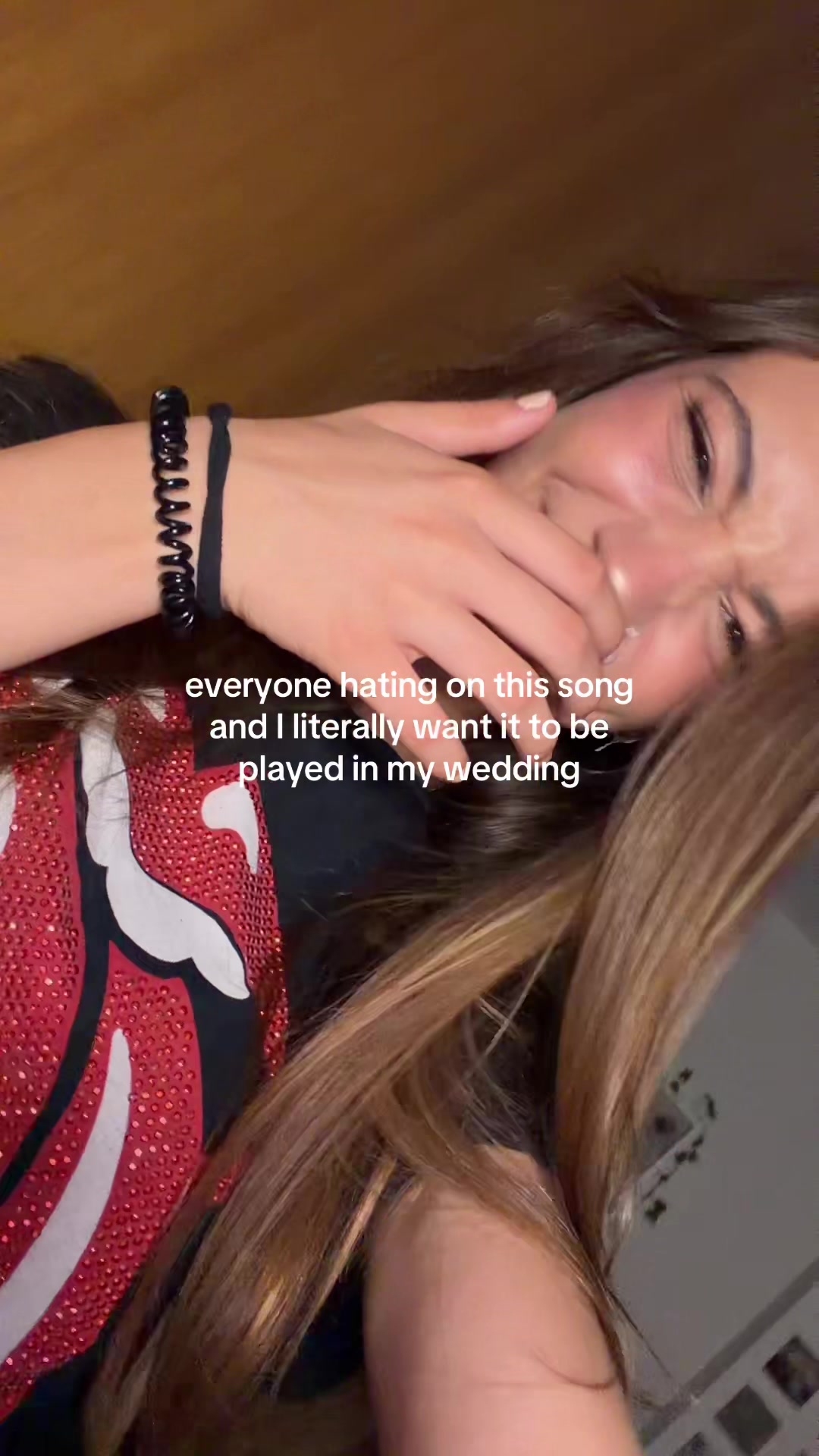@𝒢