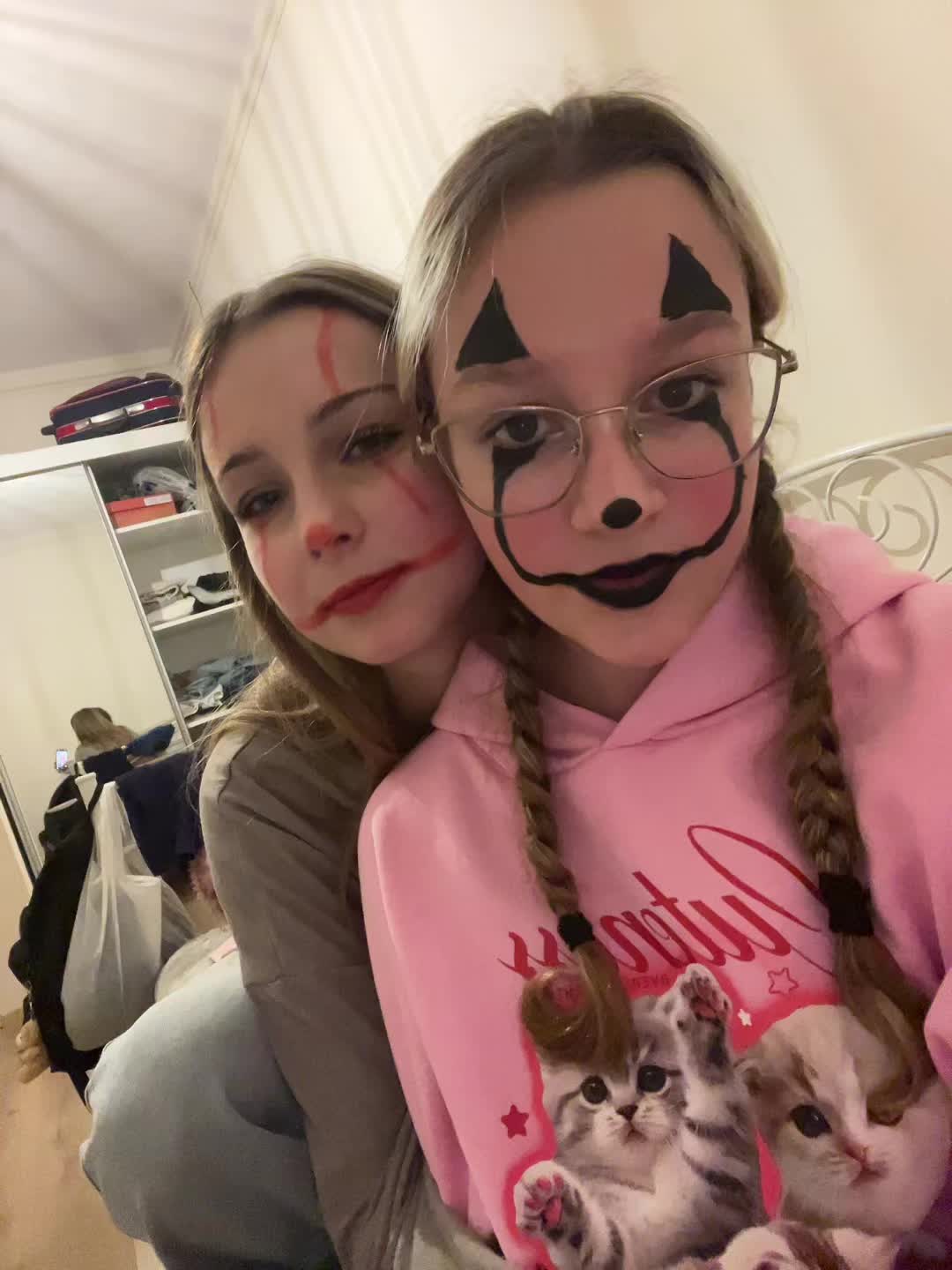 @𝚆𝚒𝚔𝚒𝚒👩🚒❤