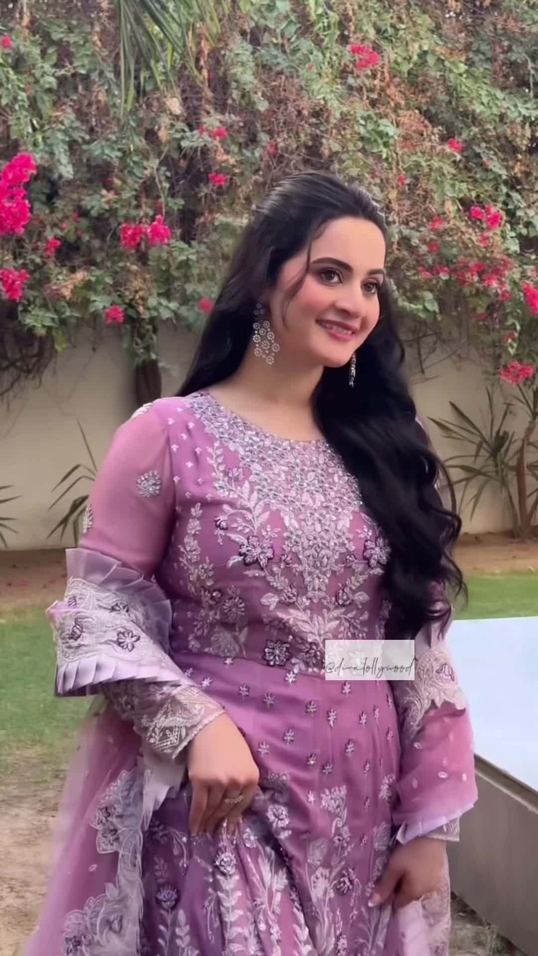 @divalollywood