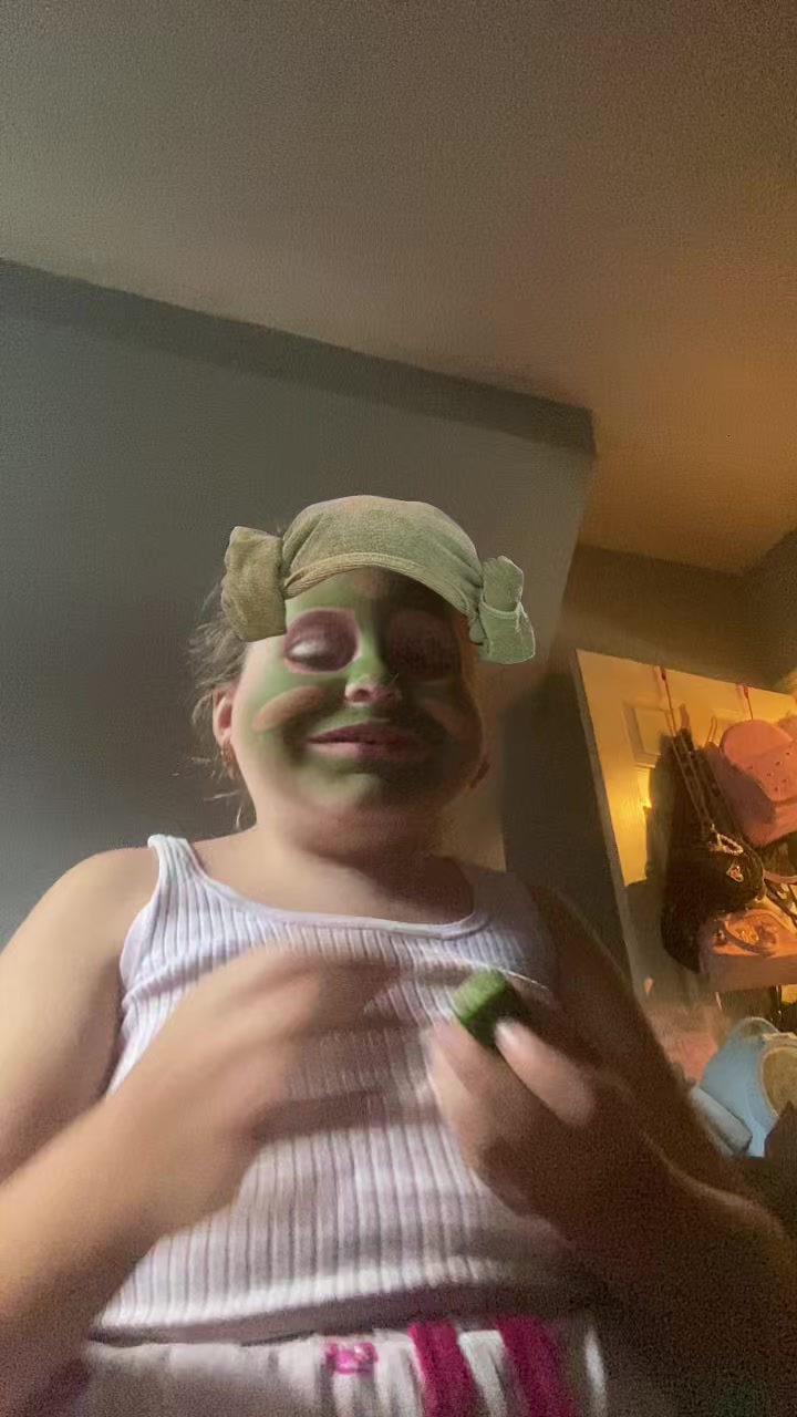 @QueenChanel09🛍️🎀✌🏻❤️💖💘
