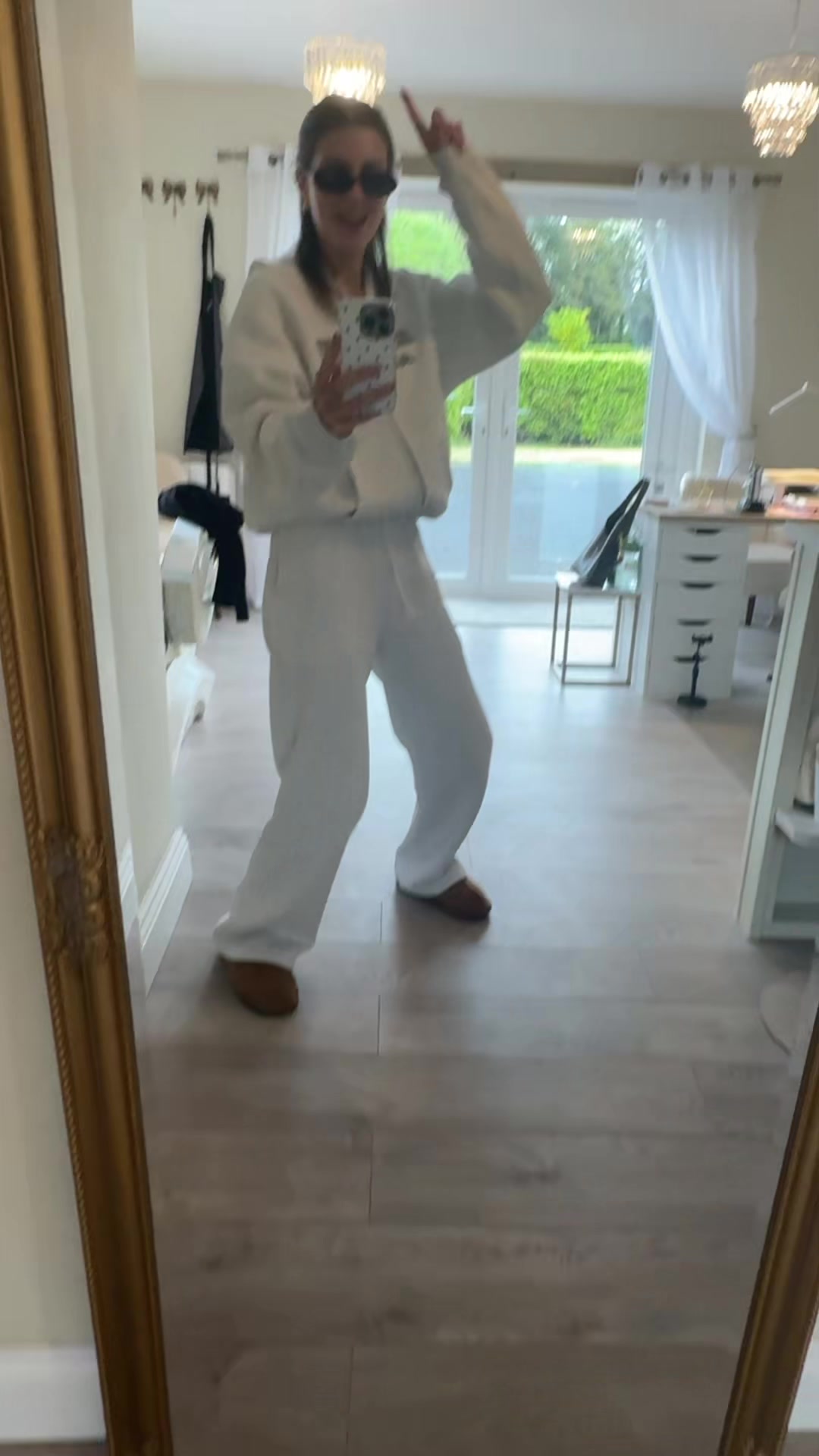 @chrissywissy