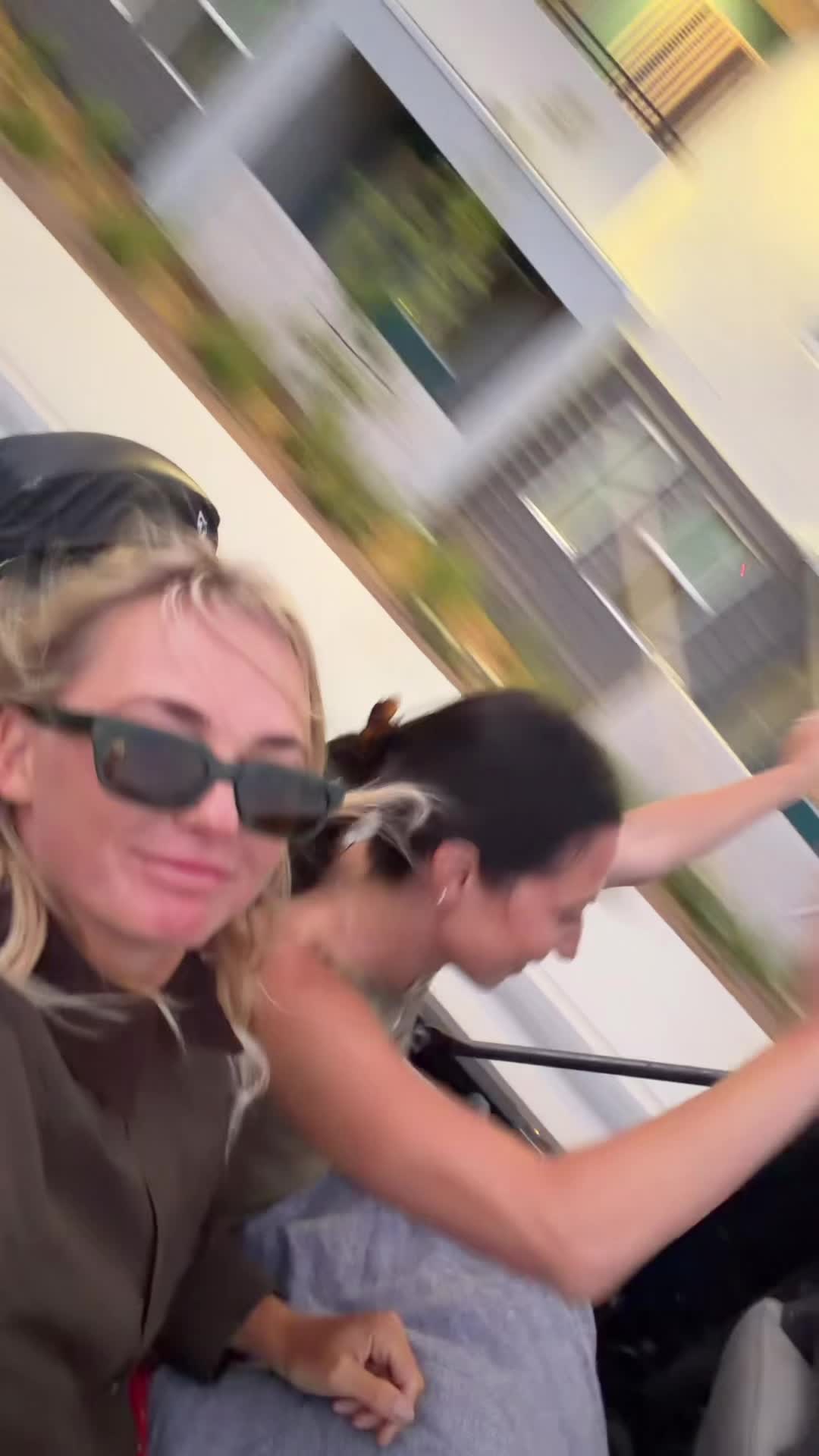 @maloupeterson