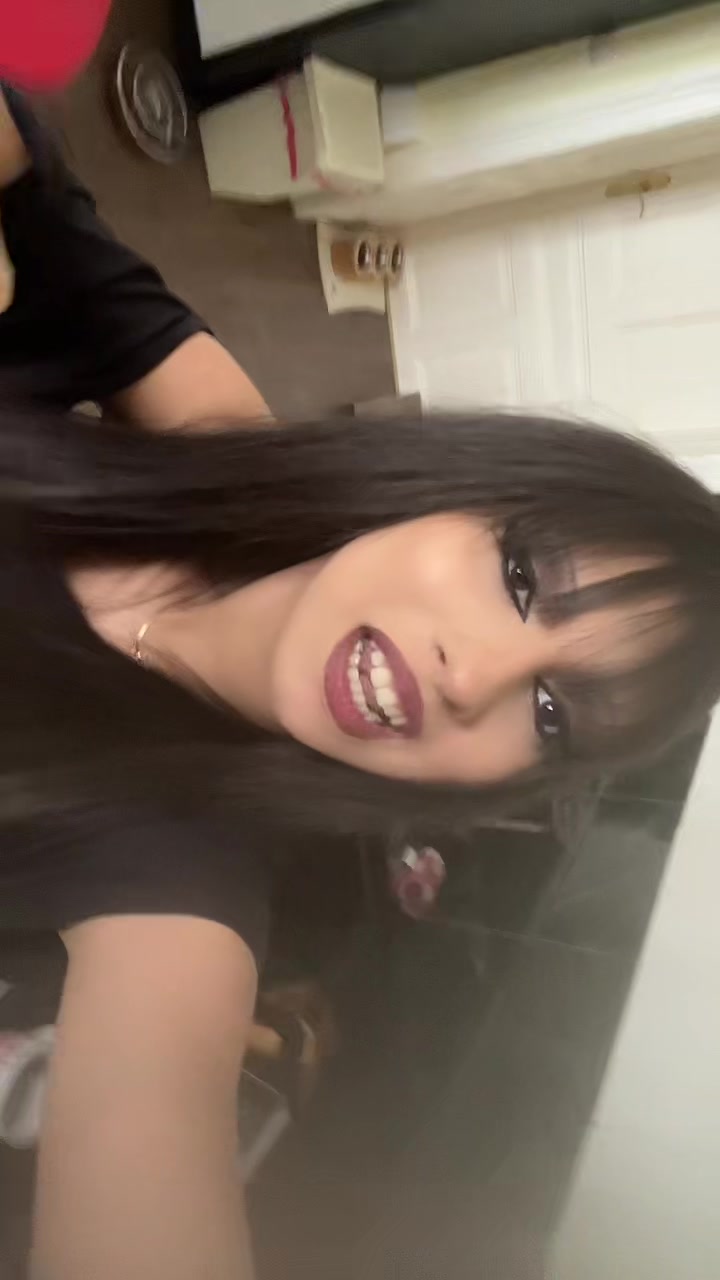 @🧛🏽♀️- mom