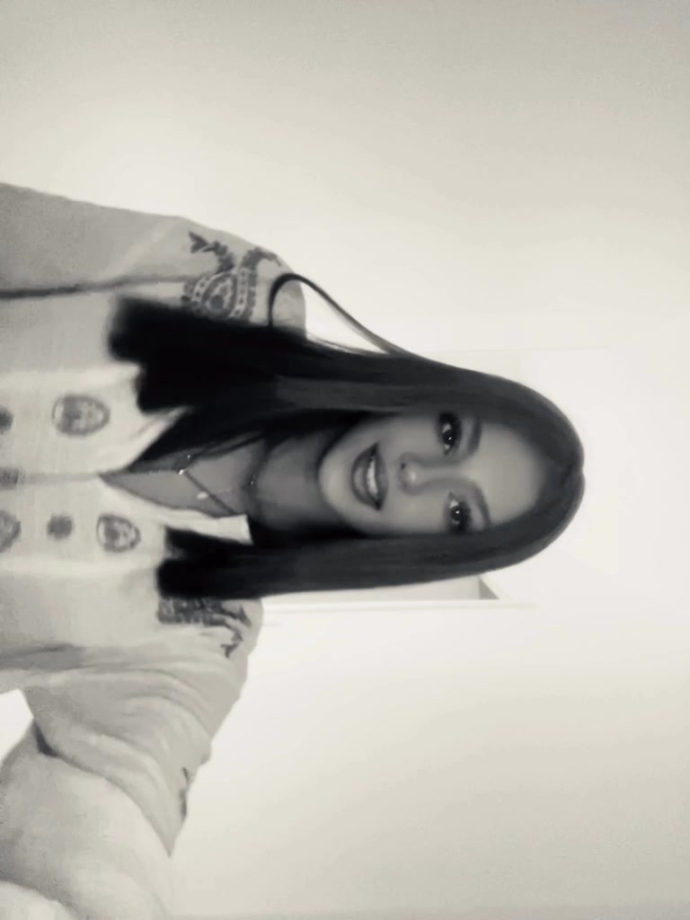 @𝐋𝐨𝐮𝐢𝐬𝐞_𝐝𝐠𝐥𝐦𝟏𝟕🌺
