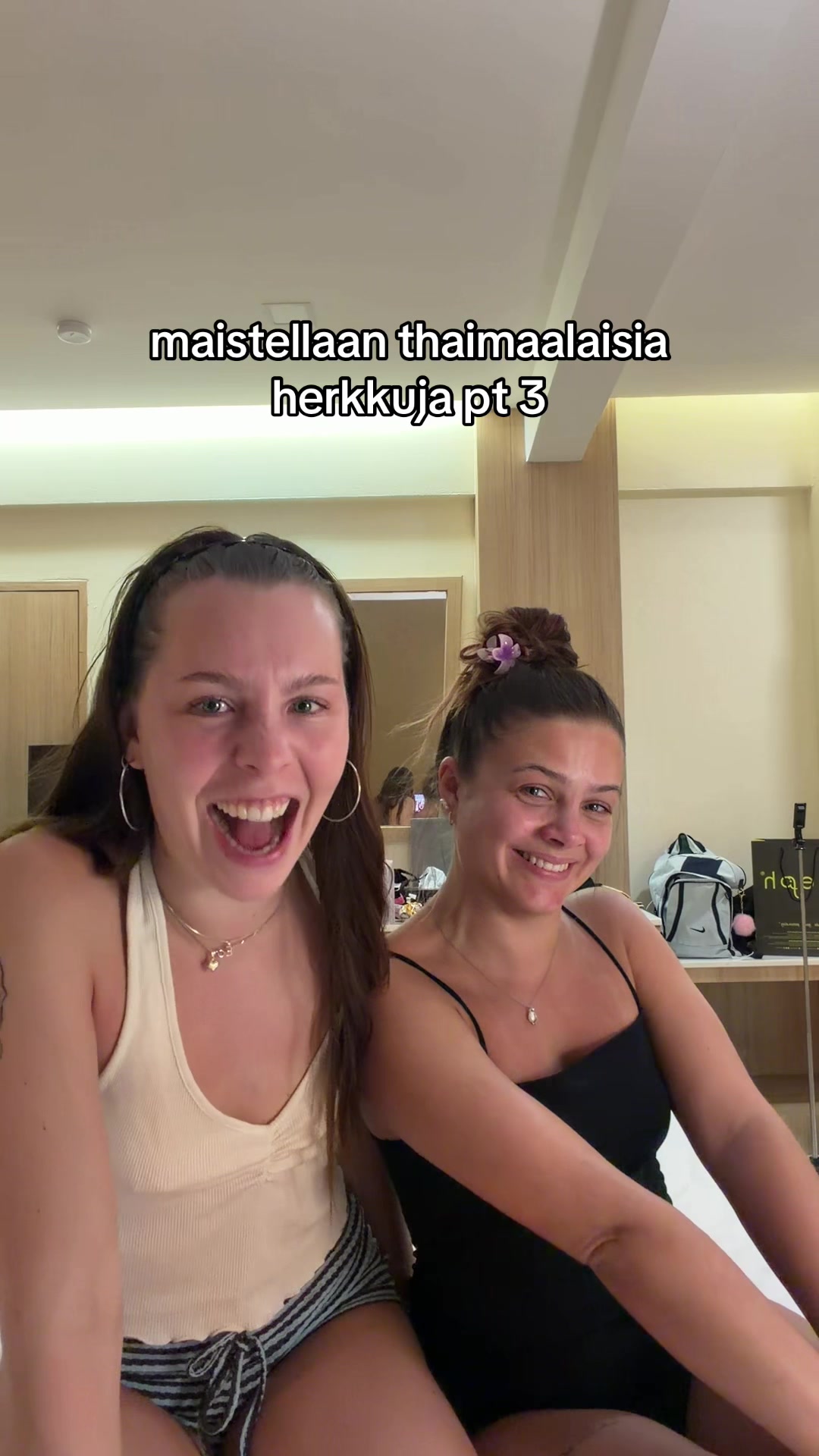 @Ella