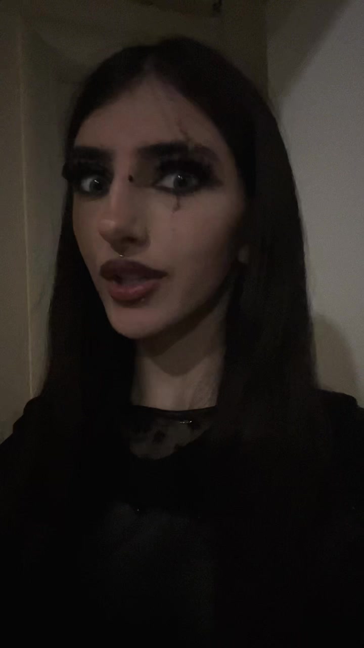 @🕷️