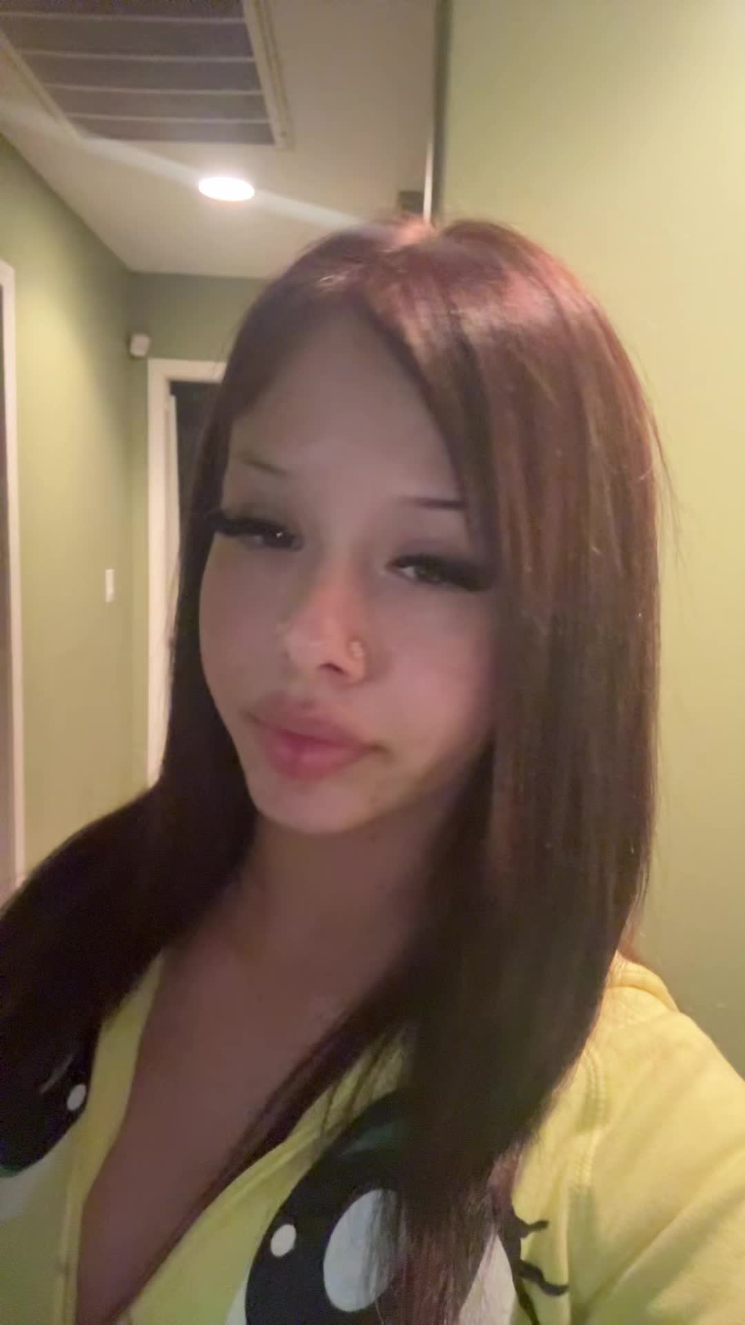 @⃟