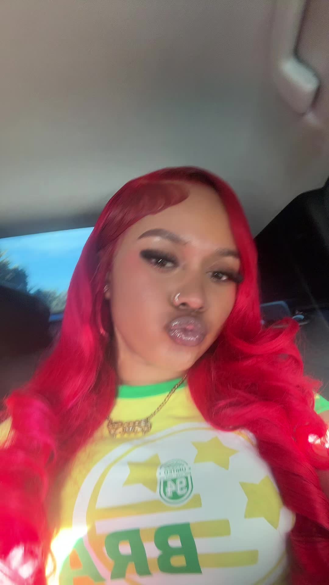 @Lia B💋