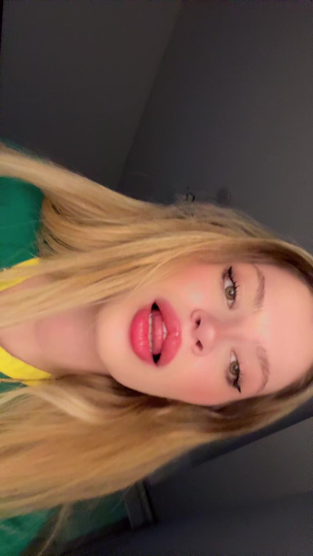 @lolaarioss