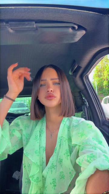 @nicole