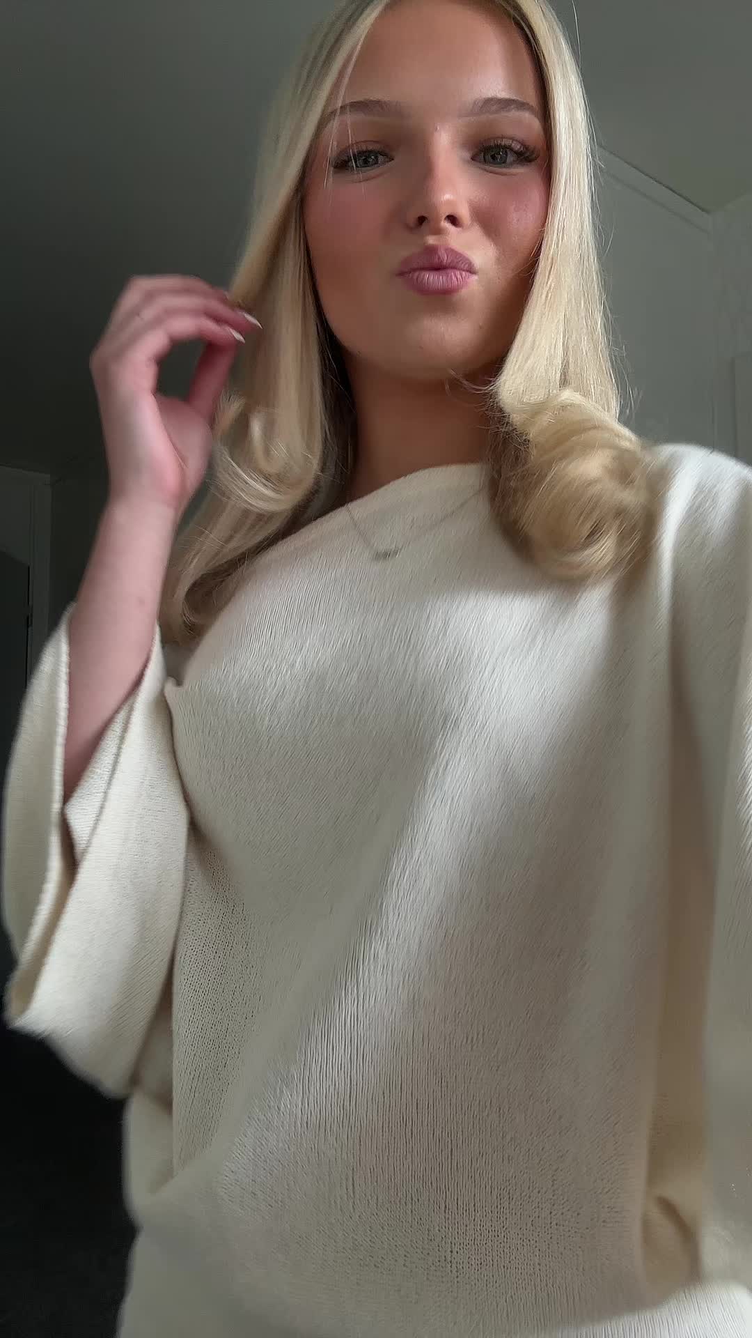 @Elina