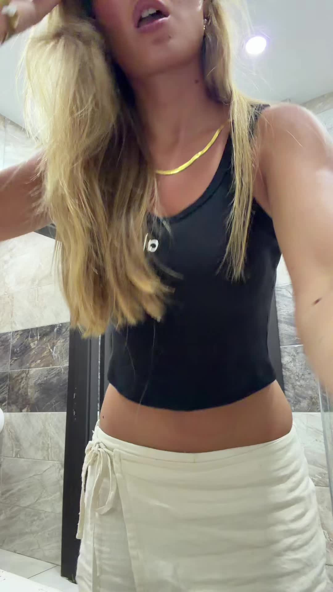 @⭐️𝐄𝐋𝐅𝐑𝐈𝐃𝐀⭐️