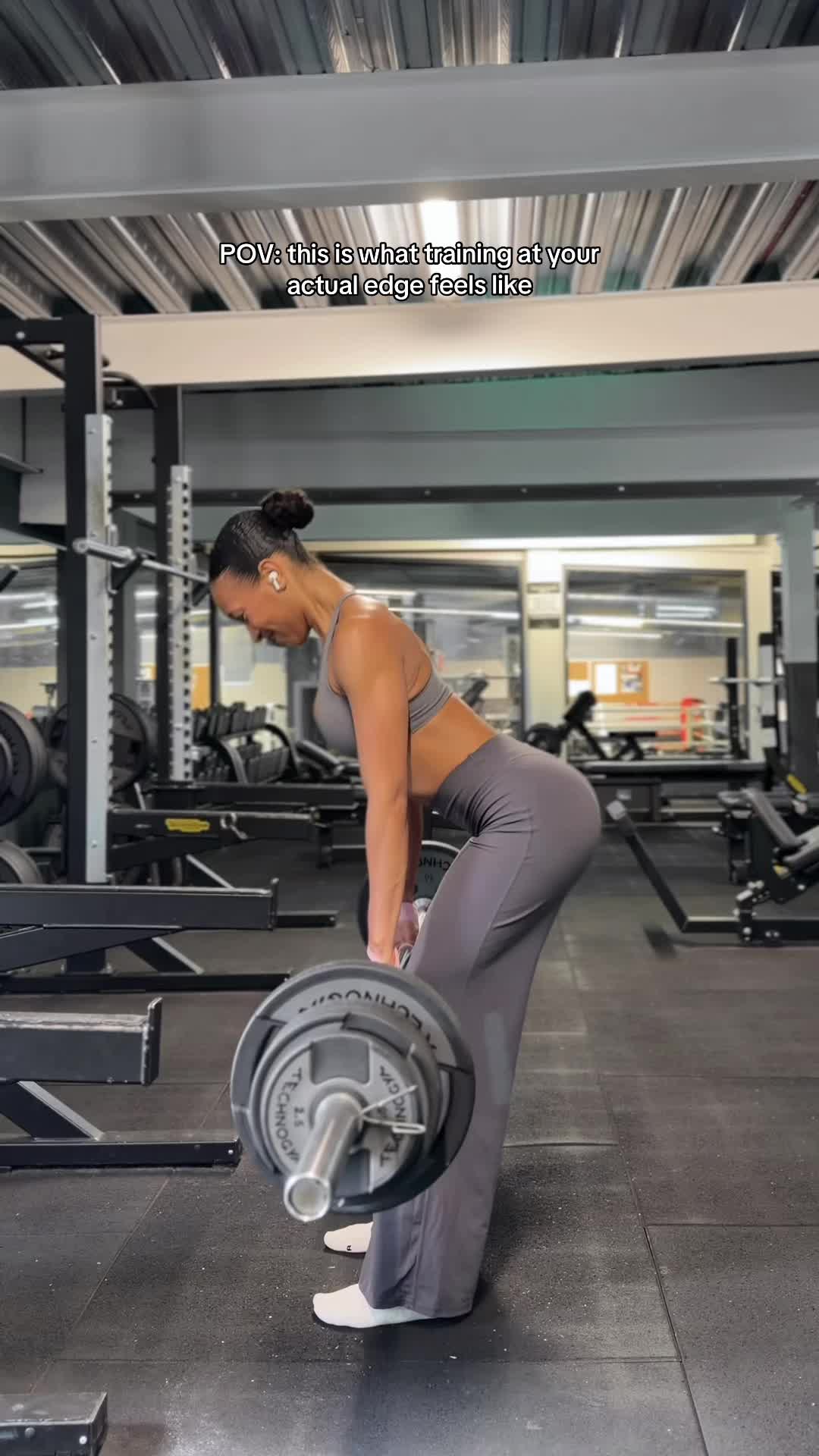 @Nia