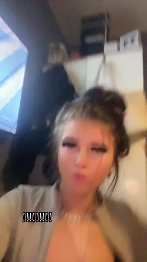 @👸🏻💋