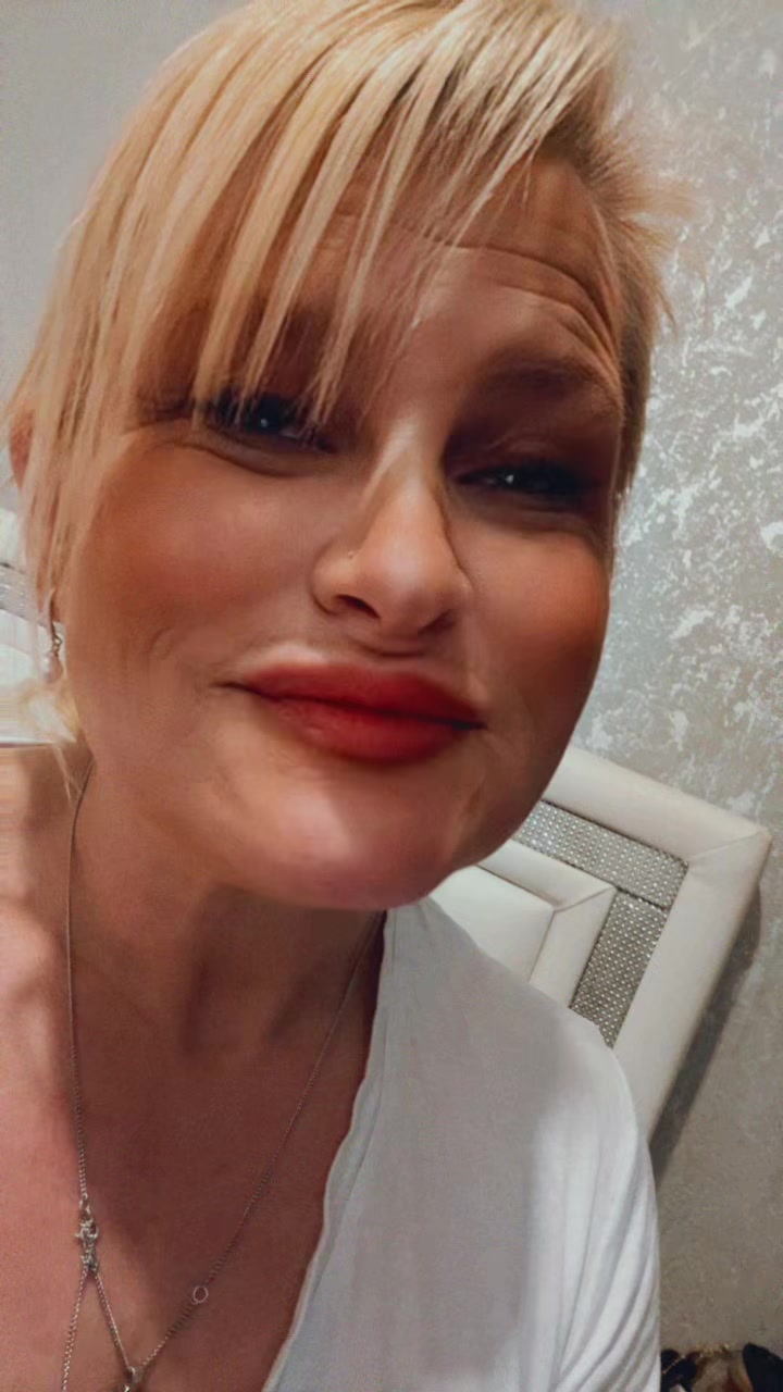 @nikki_19742