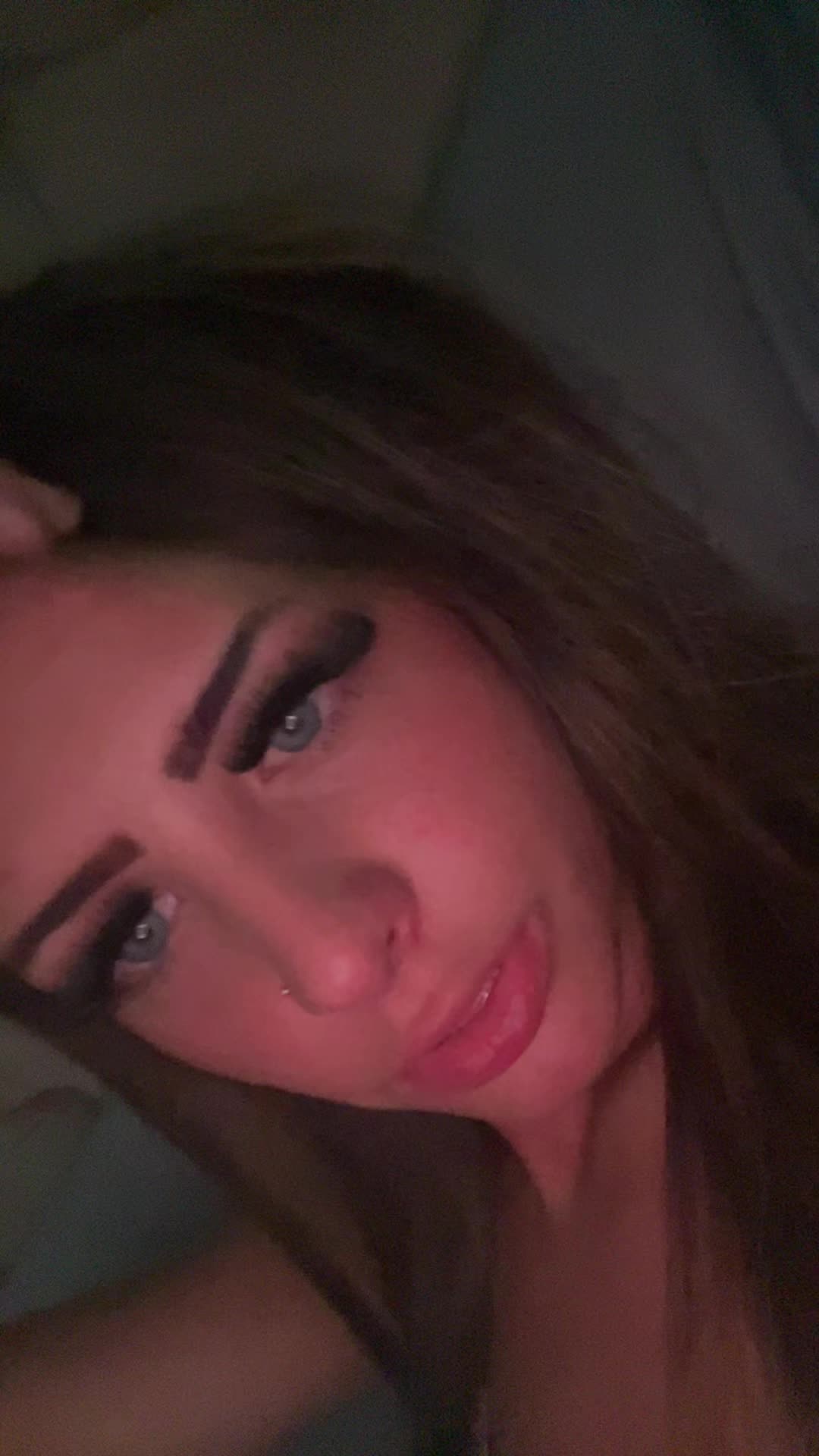 @𝓒𝓪𝓻𝓸𝓵𝓪𝓲𝓷𝓪𝓫𝓻𝓮𝓾