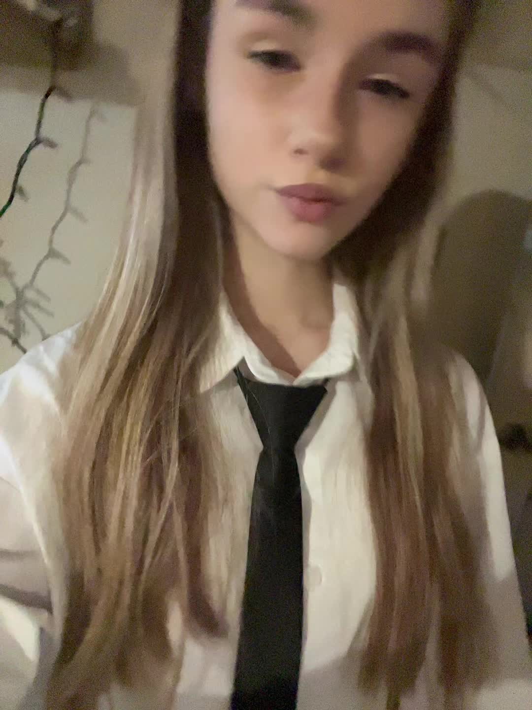 @KARISSA KISSS