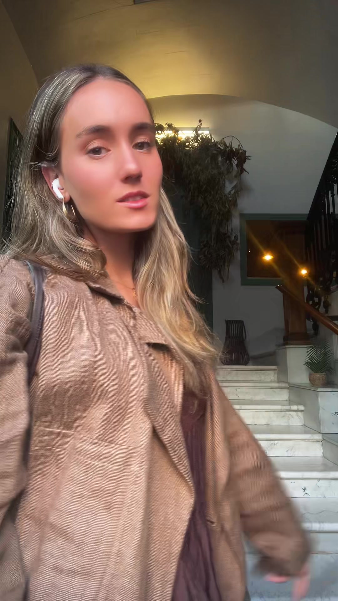 @Elenacadaavid