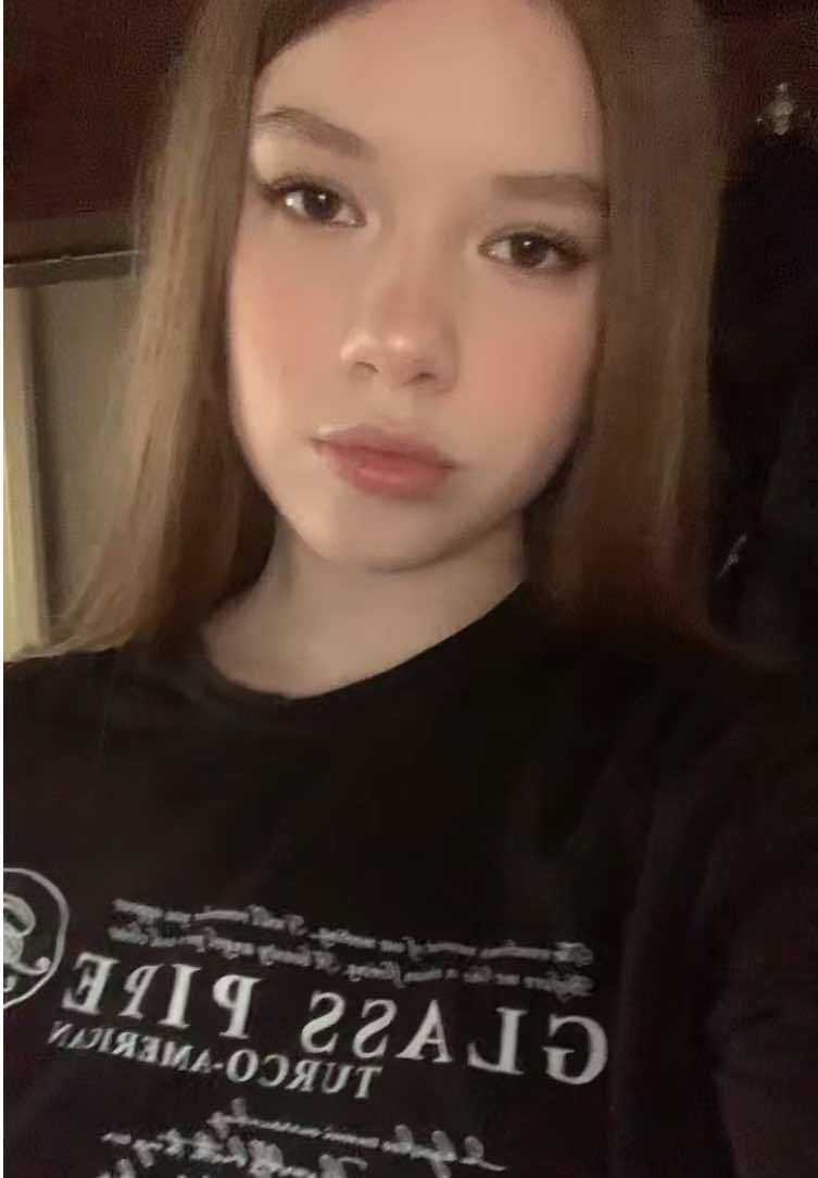 @вика