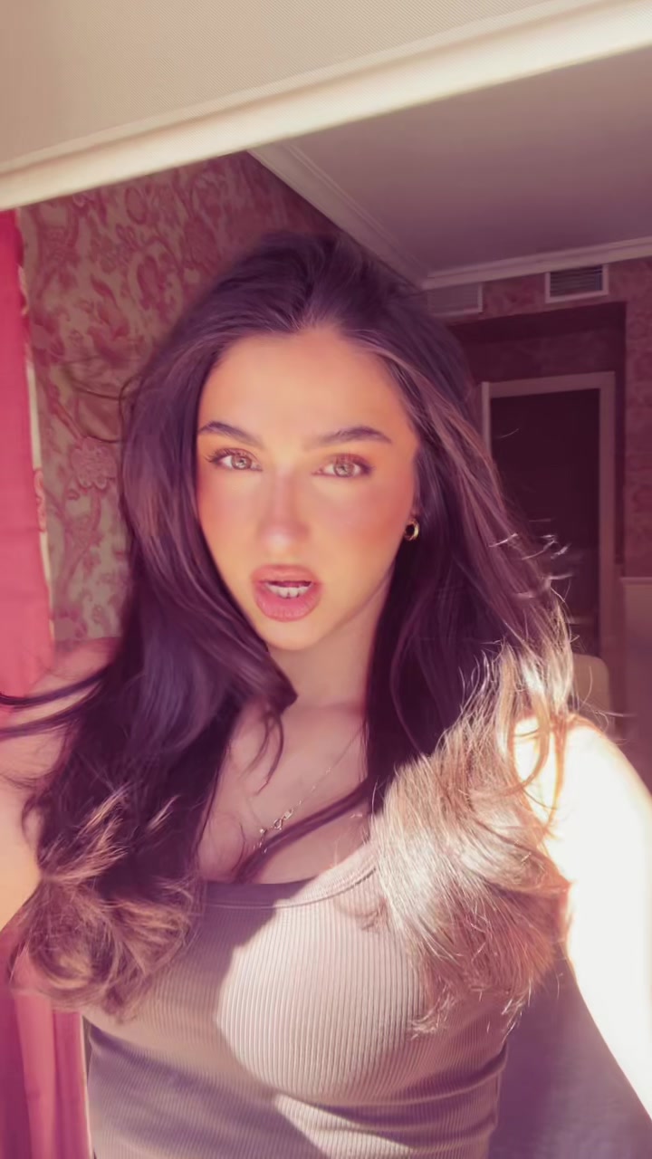 @maría