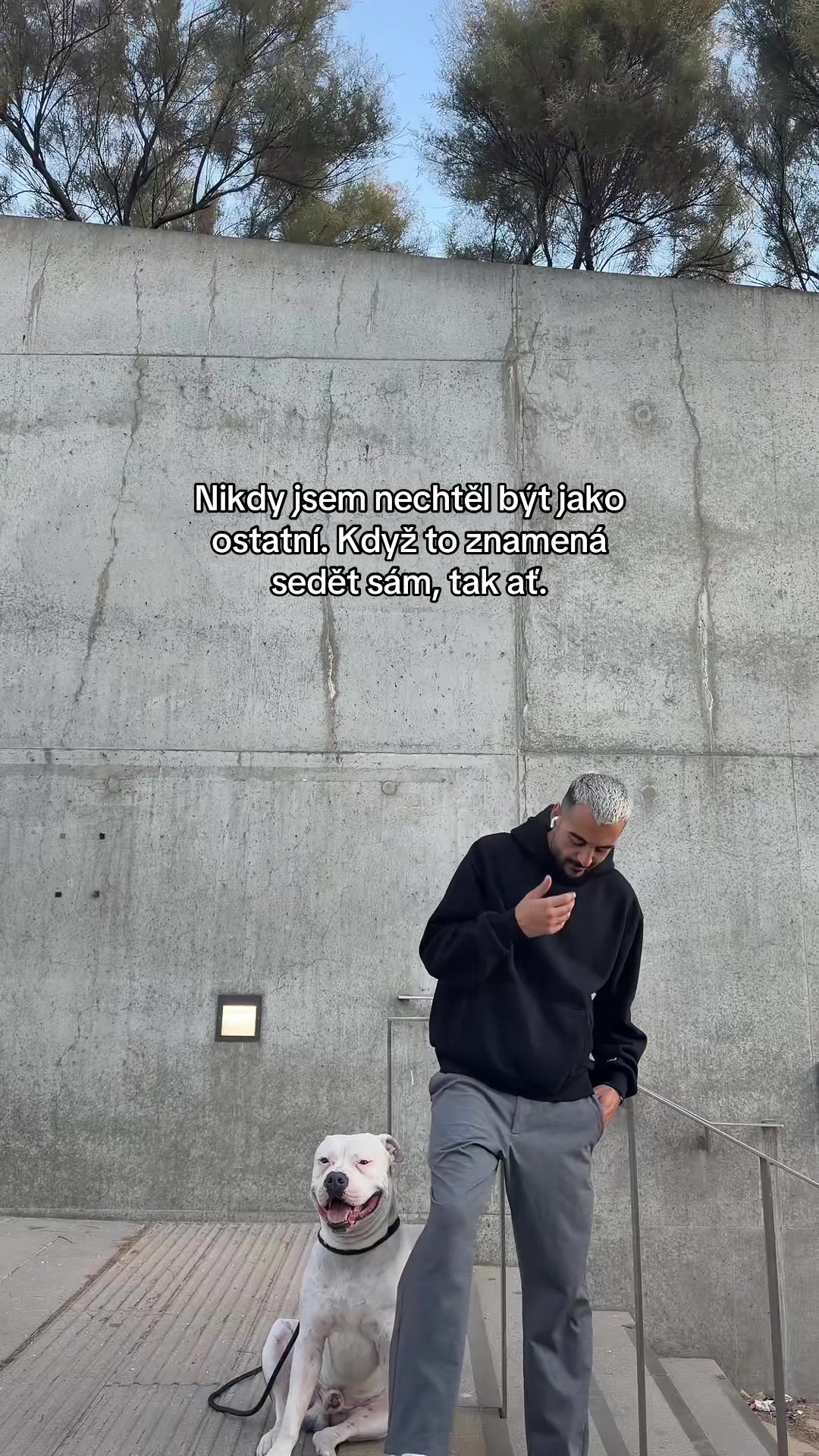 @ꓘB