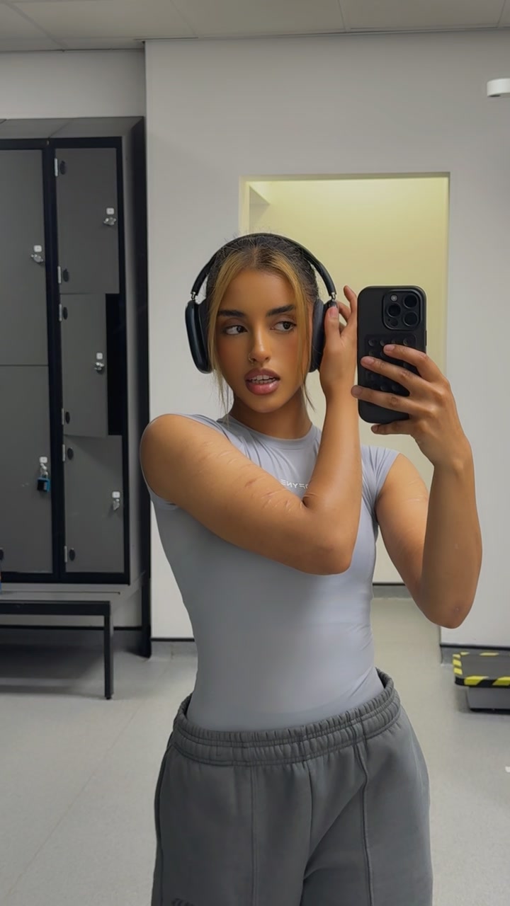 @Lina