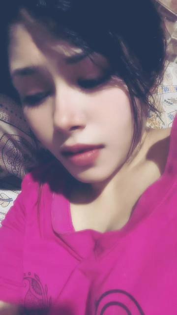 @Hira_10