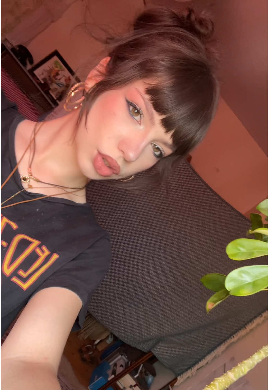 @𝐿𝒾𝒶