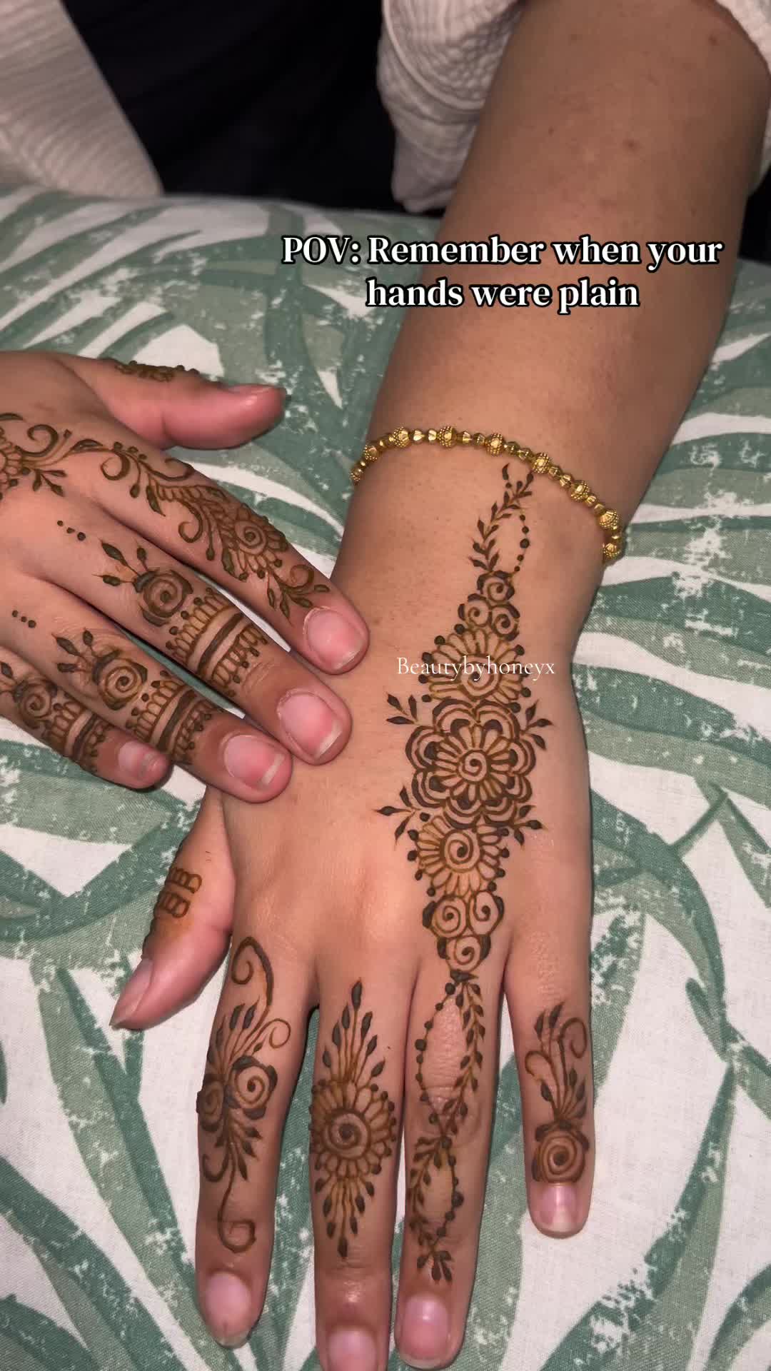 @🌿Massage & Henna🌿