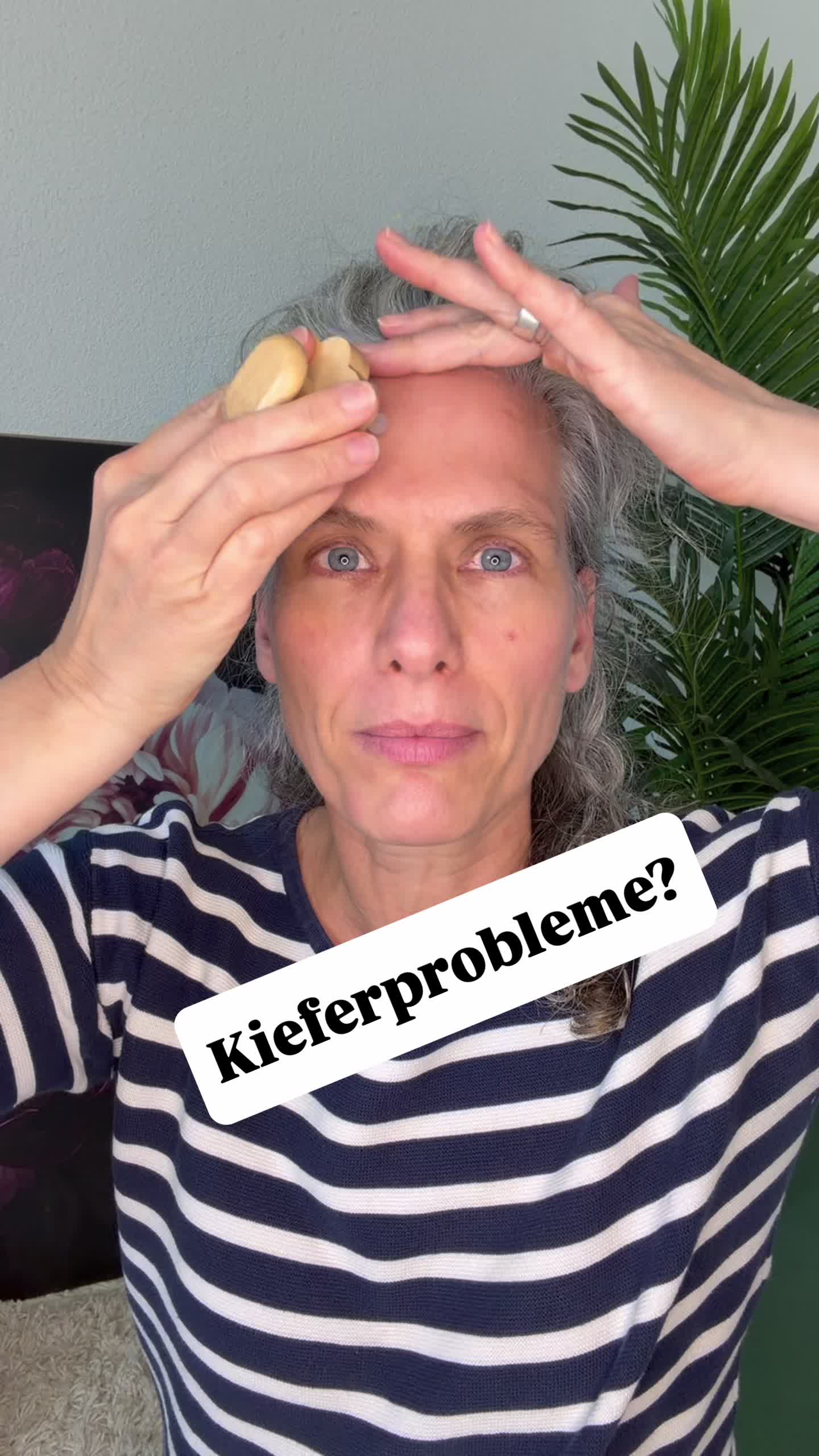 @ninaschennach_faceyoga