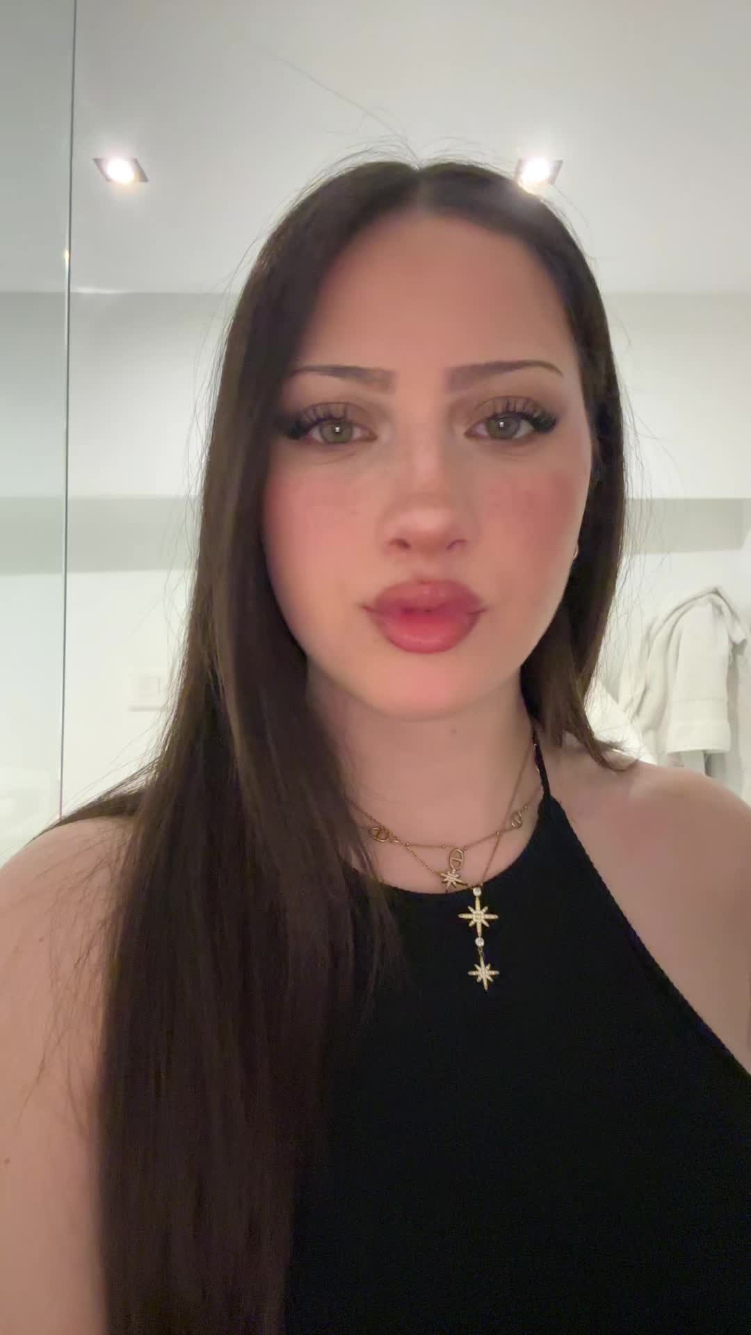 @camillehxs_